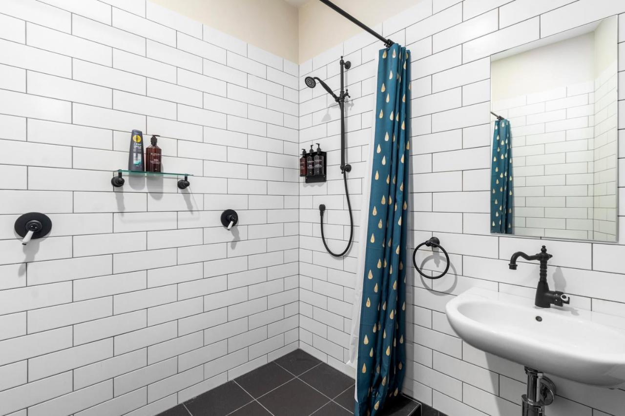 Hotel Queanbeyan Canberra Extérieur photo