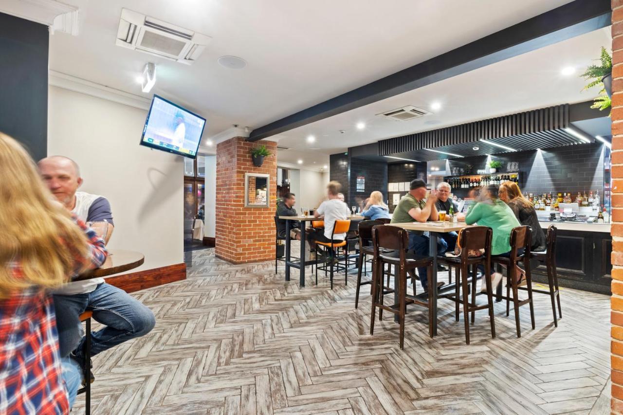 Hotel Queanbeyan Canberra Extérieur photo