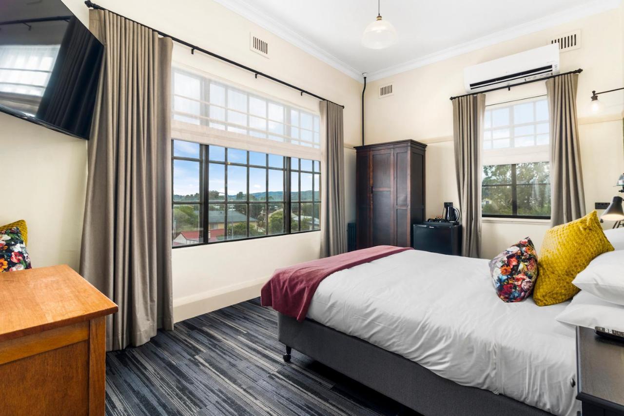 Hotel Queanbeyan Canberra Extérieur photo