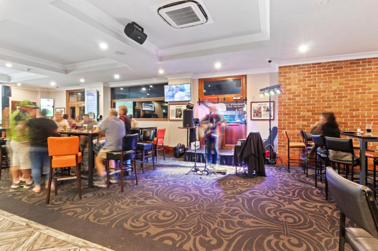 Hotel Queanbeyan Canberra Extérieur photo